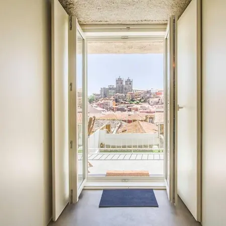 Apartment Vitoria Over The Roof I - Bydixos