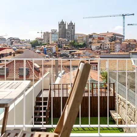 Vitoria Over The Roof I * Porto