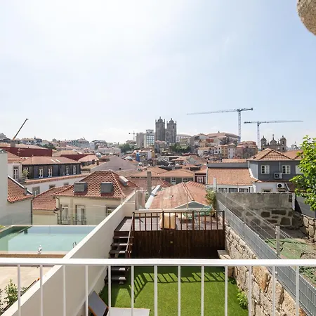 Apartment Vitoria Over The Roof I *